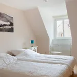 Weingut Ilmbacher Hof Апартаменты Ипхофен